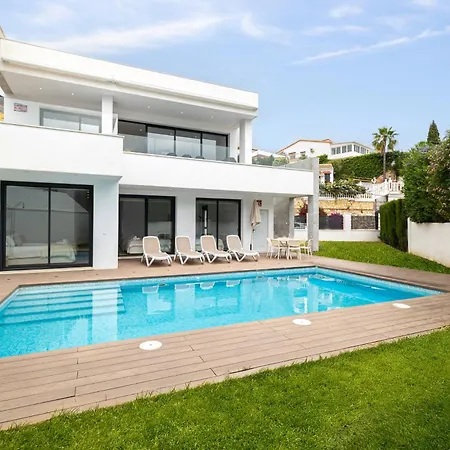 Villa Marcella, By Homing U Fuengirola